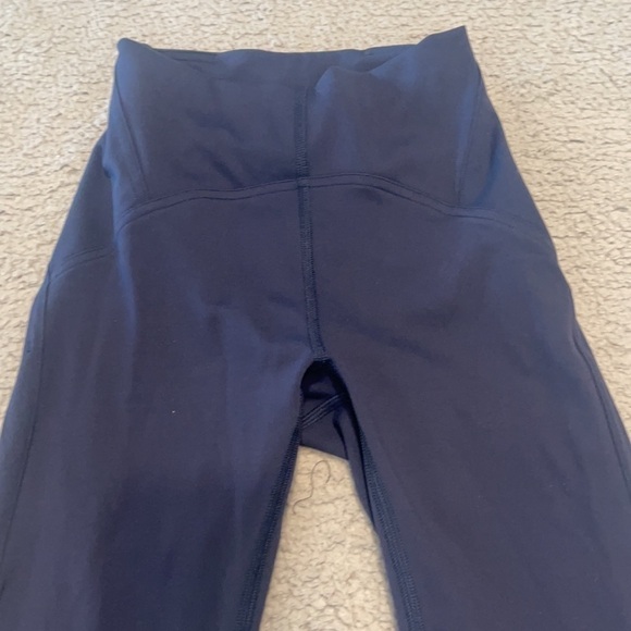 Lululemon Instill High-Rise Tight 25"
True Navy size 0 - Picture 4 of 10